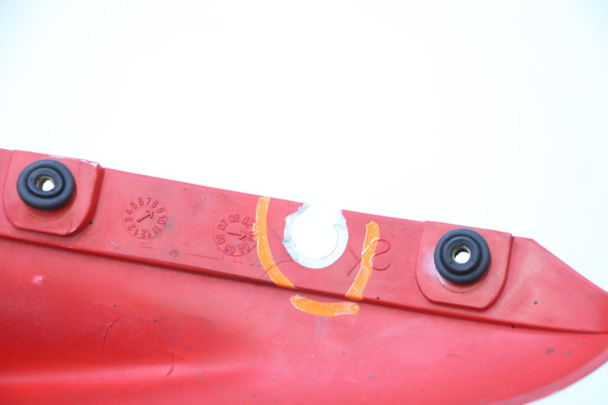 photo de FLANC LATERAL AVANT GAUCHE DUCATI SS IE DS CARENEE 1000 (2002 - 2006) - Gros plan technique