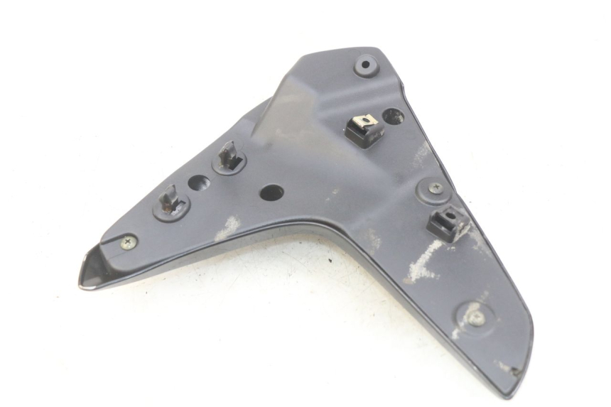 photo de FLANC LATERAL AVANT GAUCHE SYM WOLF SB 125 (2011 - 2018)