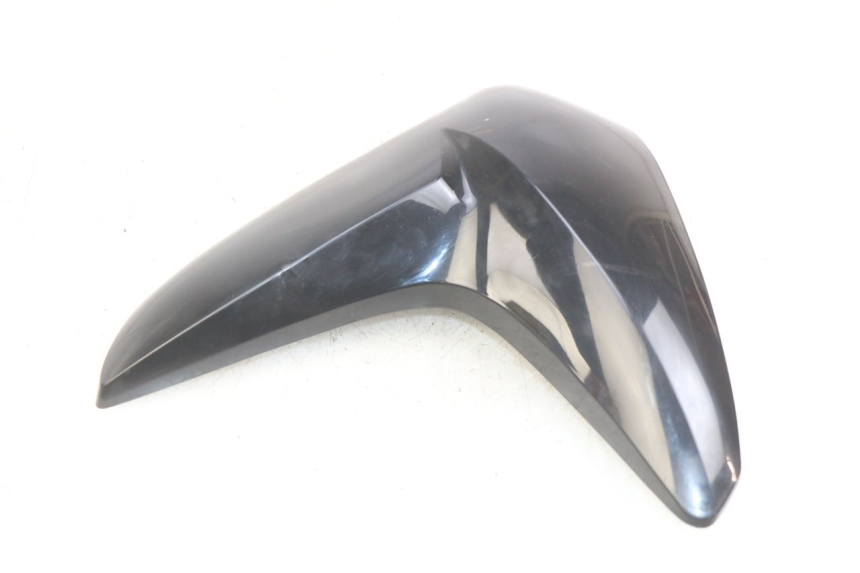 photo de FLANC LATERAL AVANT GAUCHE SYM WOLF SB 125 (2011 - 2018)