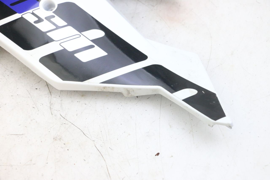 photo de FLANC LATERAL AVANT GAUCHE KSR TR SM 50 (2015 - 2018) - Marquages et références