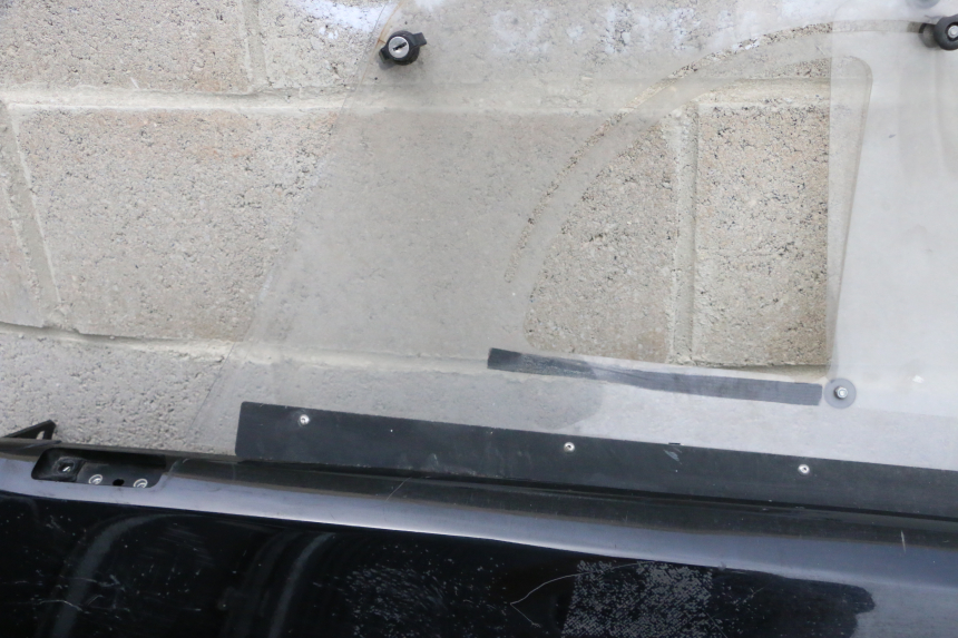 photo de FLANC LATERAL AVANT GAUCHE RENAULT TWIZY 45 (2012 - 2019) - Points de fixation