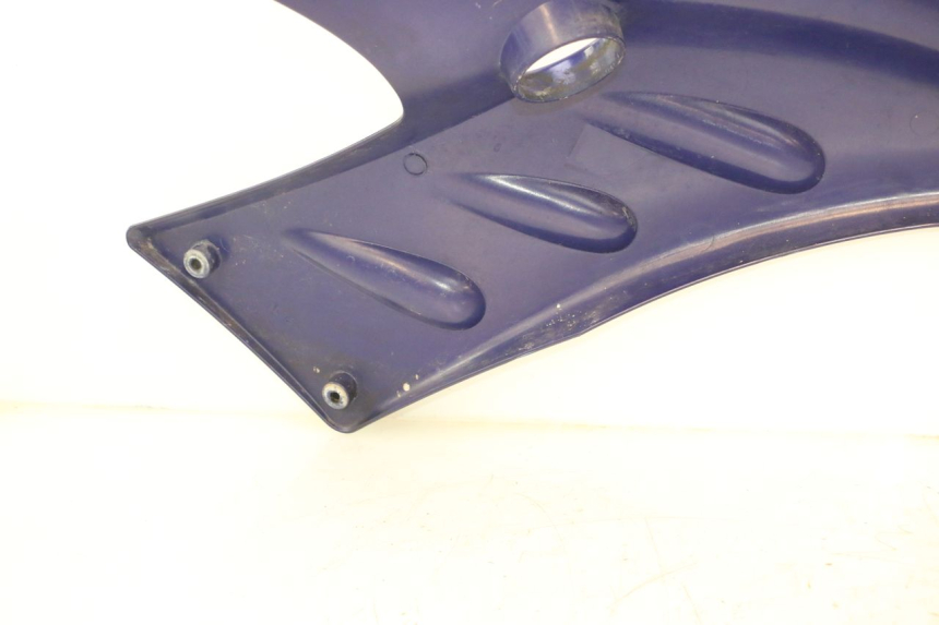 photo de FLANC LATERAL AVANT GAUCHE YAMAHA WAVE RUNNER GP R 1200 (2000 - 2003) - État de surface