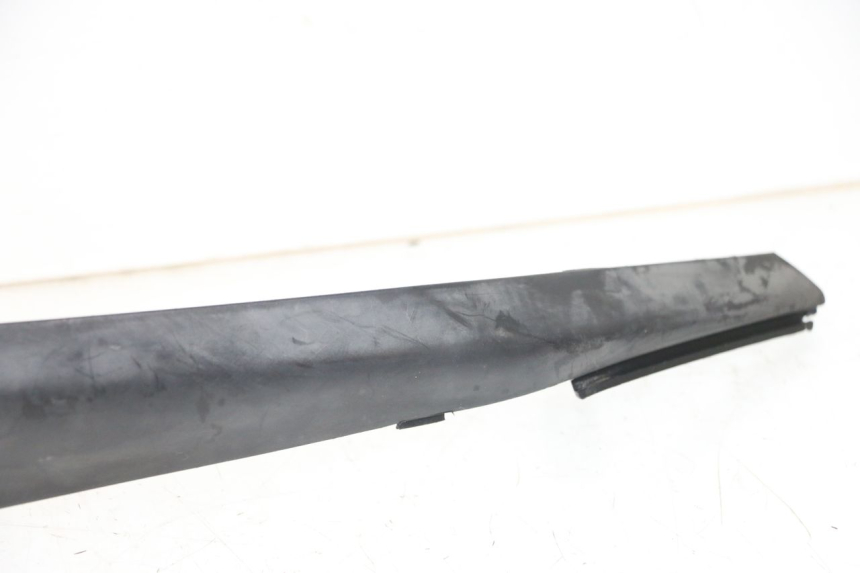 photo de FLANC LATERAL AVANT GAUCHE YAMAHA X-MAX XMAX 250 (2006 - 2009)