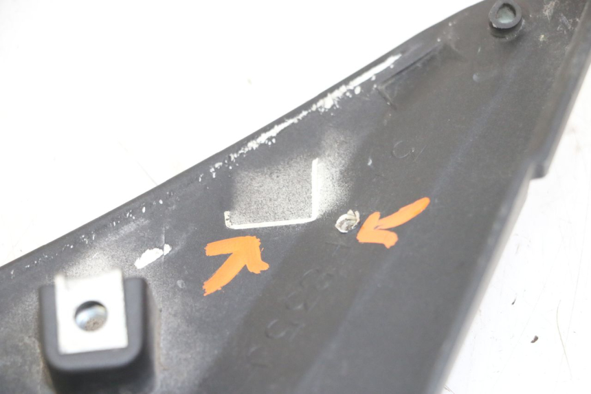 photo de FLANC LATERAL AVANT GAUCHE YAMAHA X-MAX XMAX ABS 250 (2010 - 2014)
