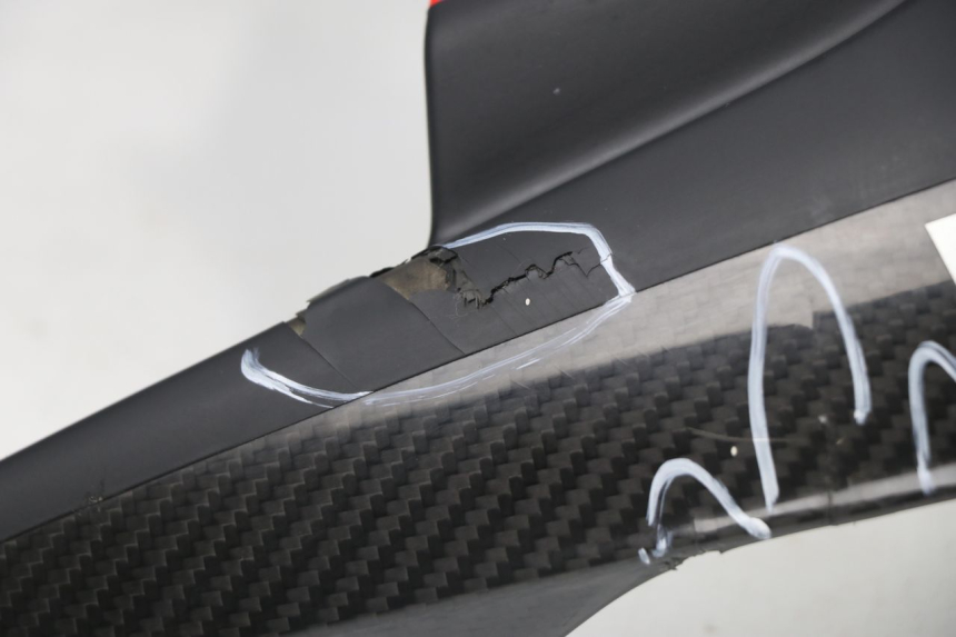 photo de FLANC LATERAL AVANT GAUCHE YAMAHA YZF R1M R1 M 1000 (2015 - 2020)