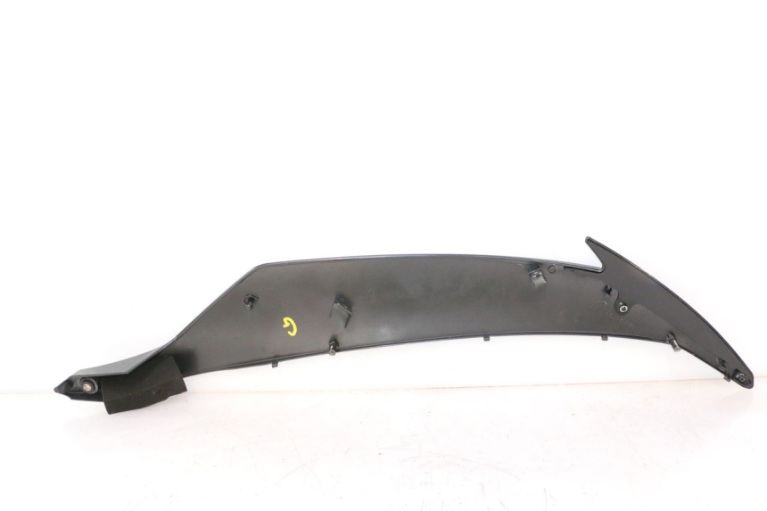 photo de FLANC LATERAL AVANT GAUCHE YAMAHA YZF R6 600 (2008 - 2009) - Détails caractéristiques