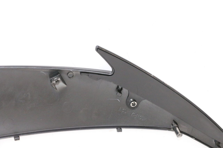 photo de FLANC LATERAL AVANT GAUCHE YAMAHA YZF R6 600 (2008 - 2009) - Vue rapprochée