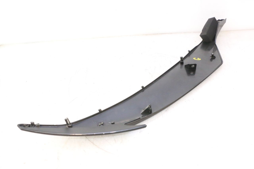 photo de FLANC LATERAL AVANT GAUCHE YAMAHA YZF R6 600 (2008 - 2009) - Zoom qualité