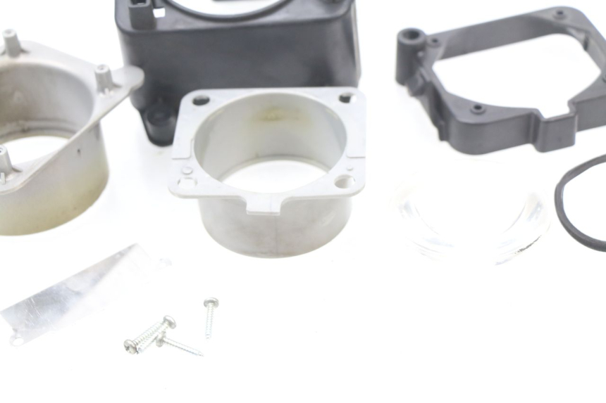 photo de FOND DE PHARE PEUGEOT LUDIX 50 (2005 - 2007) - Autre angle de vue