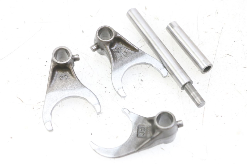 photo de FOURCHETTE BOITE KAWASAKI KX F KXF 450 (2009 - 2011)