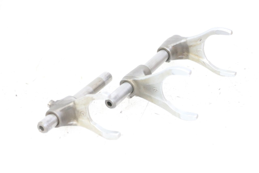 photo de FOURCHETTE BOITE YAMAHA FZS FAZER 600 (2001 - 2003)