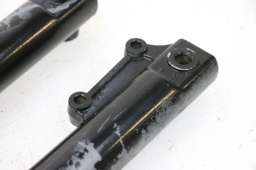 photo de FOURREAU FOURCHE KYMCO AGILITY 4T 50 (2018 - 2022) - Zoom composants