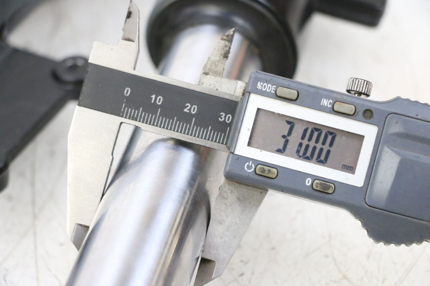 photo de FOURREAU FOURCHE KYMCO AGILITY 4T 50 (2018 - 2022) - Zoom état d’usage