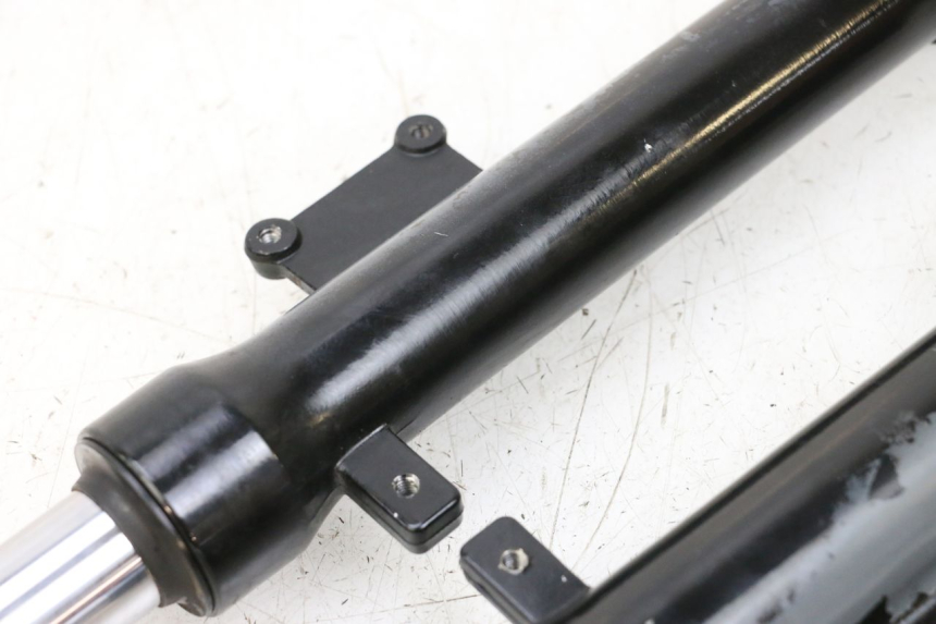 photo de FOURREAU FOURCHE KYMCO AGILITY 4T 50 (2018 - 2022) - Marquages et références