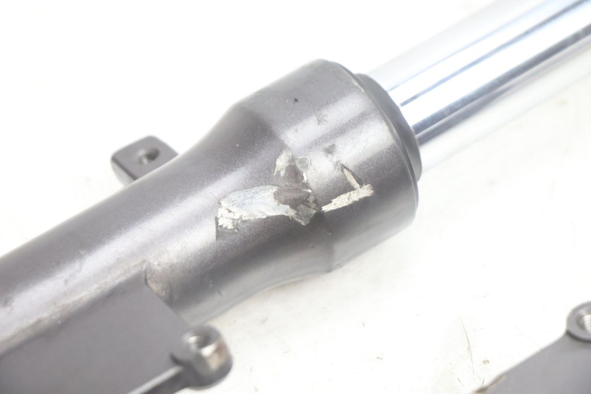 photo de FOURREAU FOURCHE KYMCO AGILITY FR 2T 50 (2012 - 2017) - Marquages et références