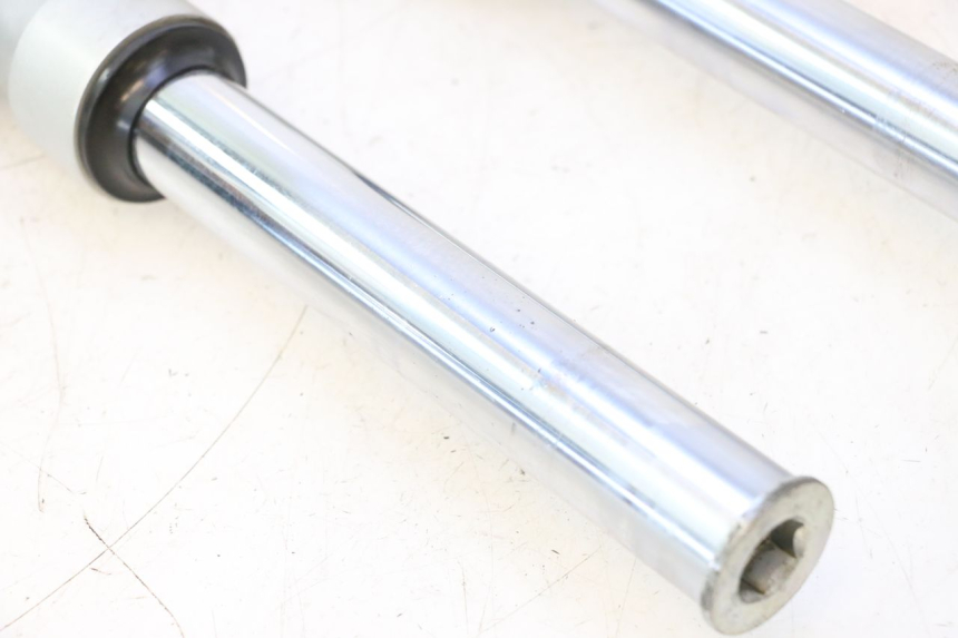photo de FOURREAU FOURCHE SUZUKI BURGMAN 125 (2007 - 2014) - Focus structure