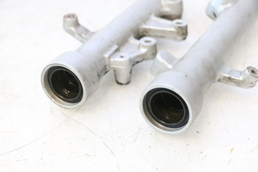 photo de FOURREAU FOURCHE SUZUKI BURGMAN 125 (2007 - 2014) - État de surface