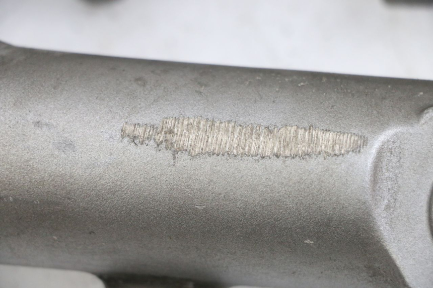 photo de FOURREAU FOURCHE SUZUKI BURGMAN EXECUTIVE ABS 650 (2006 - 2012) - Zoom état d’usage