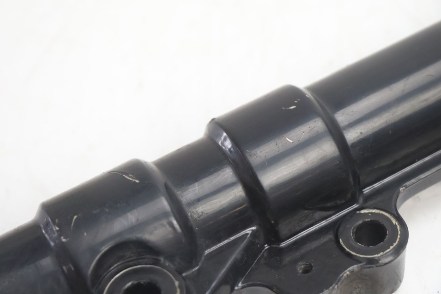 photo de FOURREAU FOURCHE YAMAHA BW'S BWS 125 (2010 - 2013) - Gros plan technique