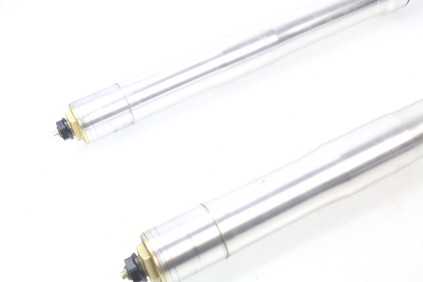 photo de FOURREAU FOURCHE HONDA CBR RR FIREBLADE 1000 (2006 - 2007) - Détails caractéristiques