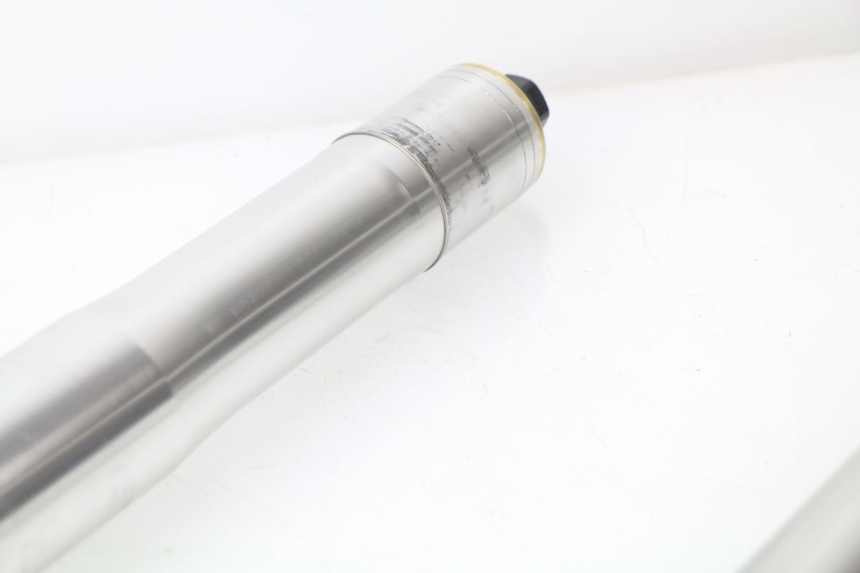 photo de FOURREAU FOURCHE HONDA CBR RR FIREBLADE 1000 (2006 - 2007) - Angle alternatif