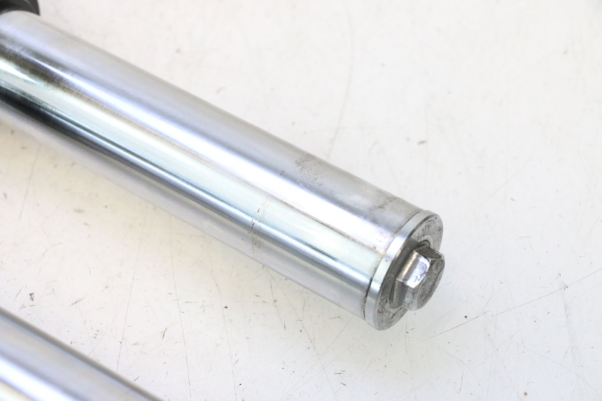 photo de FOURREAU FOURCHE PEUGEOT CITYSTAR 2T 50 (2018 - 2021) - État de surface