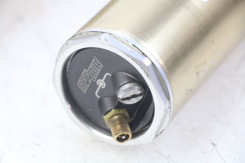 photo de FOURREAU FOURCHE HONDA CRF 250 (2013 - 2016) - Points de fixation