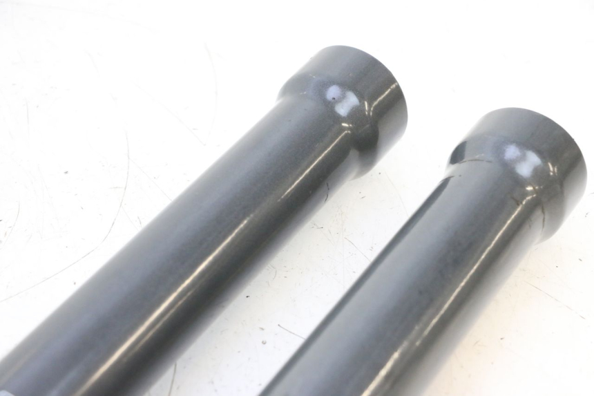 photo de FOURREAU FOURCHE HM HONDA CRM DERAPAGE RR 50 (2006 - 2017) - Gros plan technique