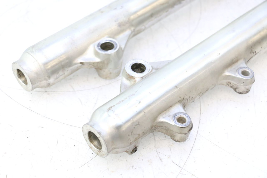 photo de FOURREAU FOURCHE SUZUKI DR S 600 (1985 - 1989) - Détails caractéristiques