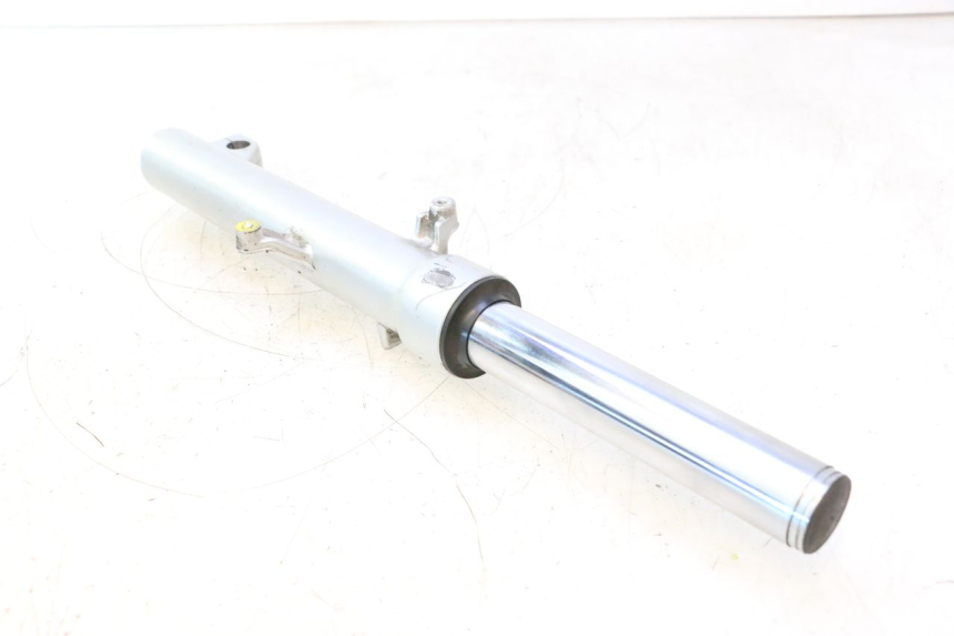 photo de FOURREAU FOURCHE DROIT APRILIA ATLANTIC S 125 (2010 - 2013) - Zoom état d’usage