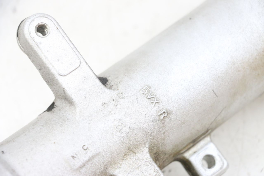 photo de FOURREAU FOURCHE DROIT YAMAHA FZ6 N FAZER 600 (2004 - 2006) - Gros plan technique