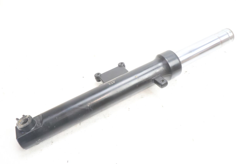 photo de FOURREAU FOURCHE DROIT SYM ORBIT III 3 4T 50 (2021 - 2025) - Vue d’ensemble