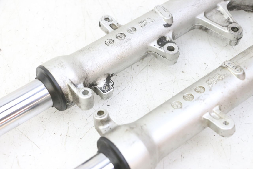 photo de FOURREAU FOURCHE HONDA FES S-WING SWING ABS 125 (2007 - 2015)