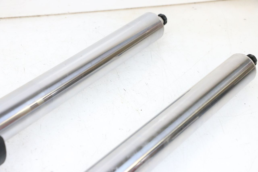 photo de FOURREAU FOURCHE YAMAHA FJR ABS 1300 (2006 - 2012) - Points de fixation