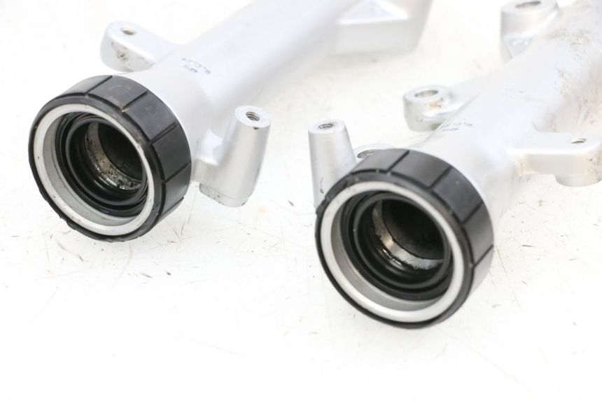 photo de FOURREAU FOURCHE MBK FLAME X 125 (2007 - 2016) - État de surface