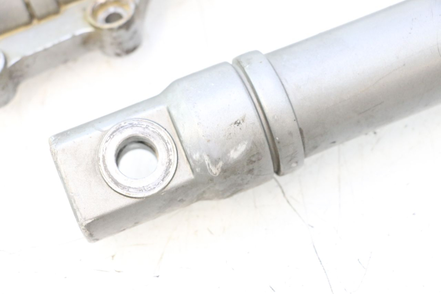 photo de FOURREAU FOURCHE PIAGGIO FLY 2T 50 (2004 - 2017) - Points de fixation
