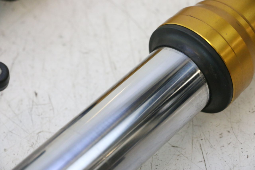 photo de FOURREAU FOURCHE YAMAHA FZ8 800 (2010 - 2016) - Vue rapprochée