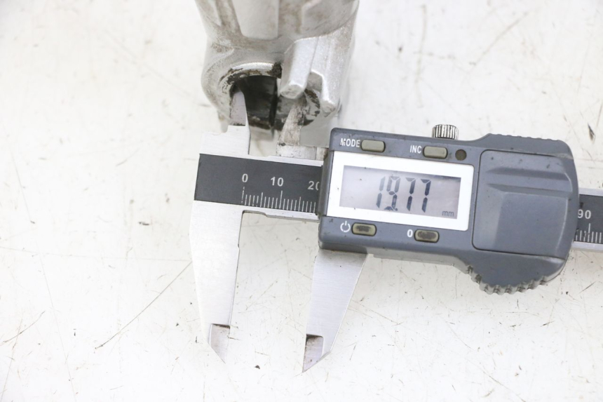 photo de FOURREAU FOURCHE GAUCHE KSR CODE 125 (2018 - 2020) - Zoom état d’usage