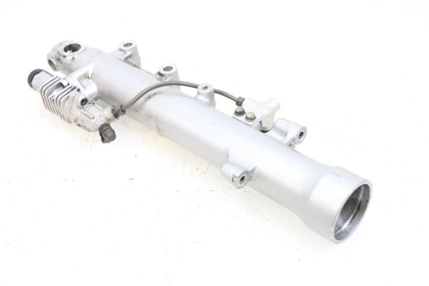 photo de FOURREAU FOURCHE GAUCHE KAWASAKI GPZ RX 1000 (1986 - 1988) - Gros plan technique