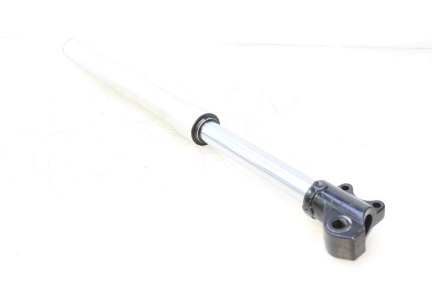 photo de FOURREAU FOURCHE GAUCHE APOLLO RFZ 125 - Marquages et références
