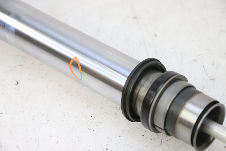 photo de FOURREAU FOURCHE GAUCHE YAMAHA YZ 125 (1998 - 2005)