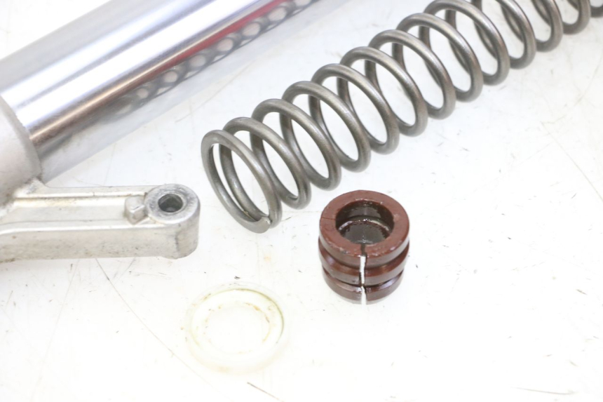 photo de FOURREAU FOURCHE GAUCHE YAMAHA YZ 125 (1998 - 2005)