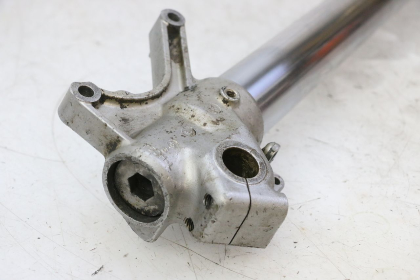 photo de FOURREAU FOURCHE GAUCHE YAMAHA YZ 125 (1998 - 2005)