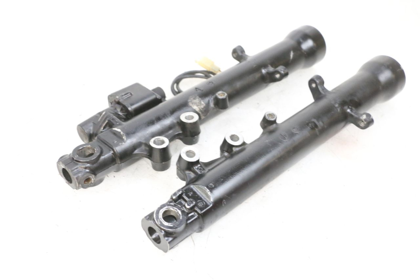 photo de FOURREAU FOURCHE KAWASAKI GPX R WARBIRD 600 (1988 - 1993) - Marquages et références