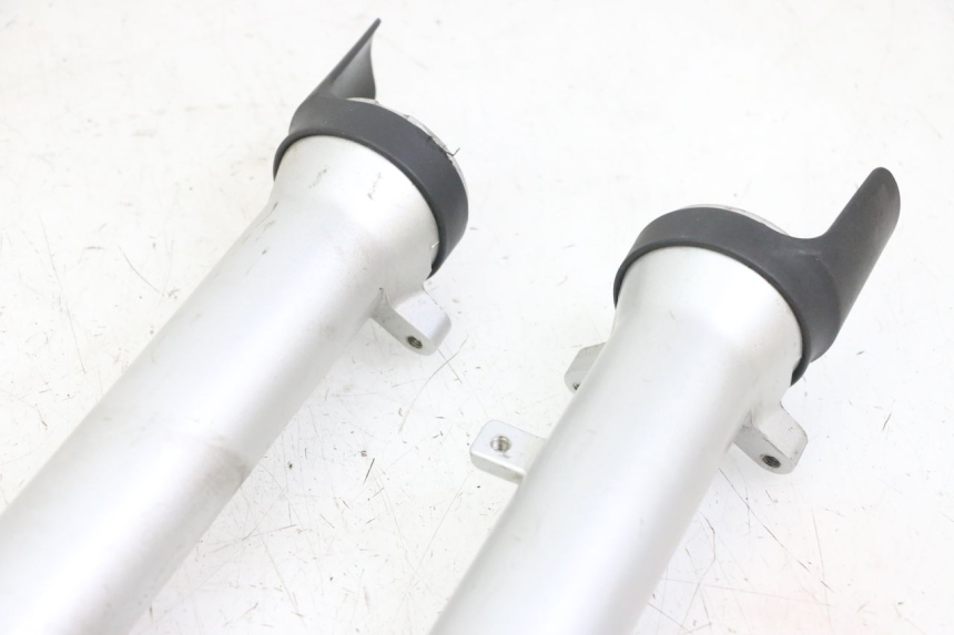 photo de FOURREAU FOURCHE SUZUKI GS GSE 500 (2001 - 2003)