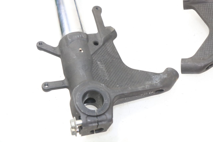 photo de FOURREAU FOURCHE SUZUKI GSX-R GSXR K16 1000 (2012 - 2016) - Vue d’ensemble