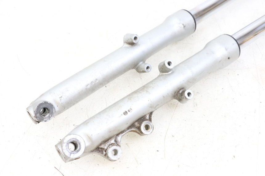 photo de FOURREAU FOURCHE HYOSUNG GF 125 (2001 - 2005)