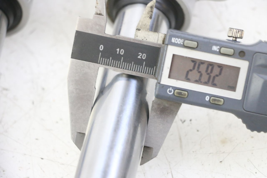 photo de FOURREAU FOURCHE YAMAHA JOG R 50 (2004 - 2014)