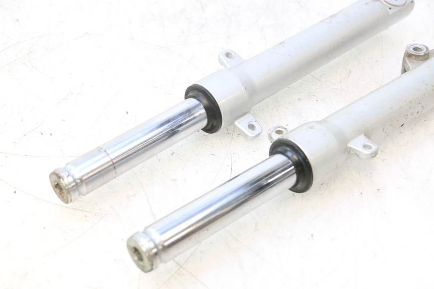 photo de FOURREAU FOURCHE PEUGEOT KISBEE 2T 50 (2010 - 2017) - Détails caractéristiques