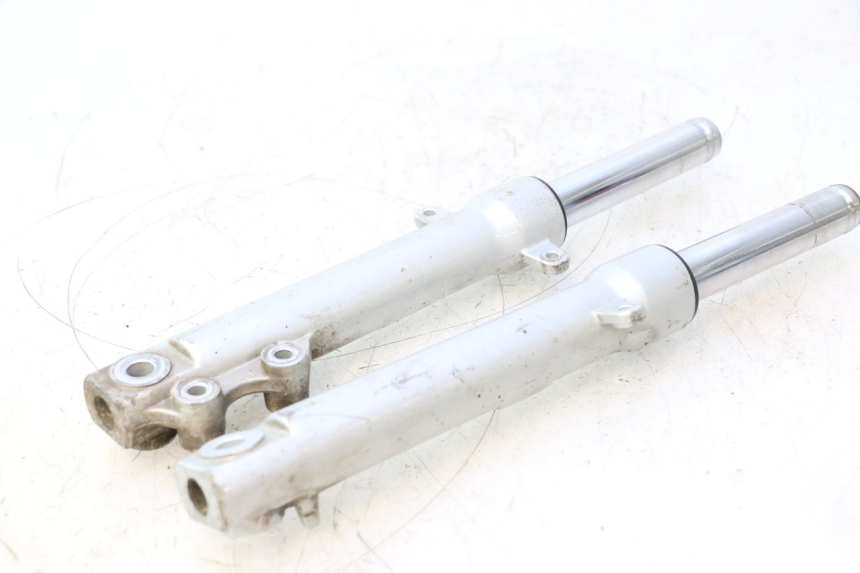 photo de FOURREAU FOURCHE PEUGEOT KISBEE 2T 50 (2010 - 2017) - État de surface